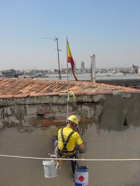 ENFOSCADO DE PARAMENTOS VERTICALES